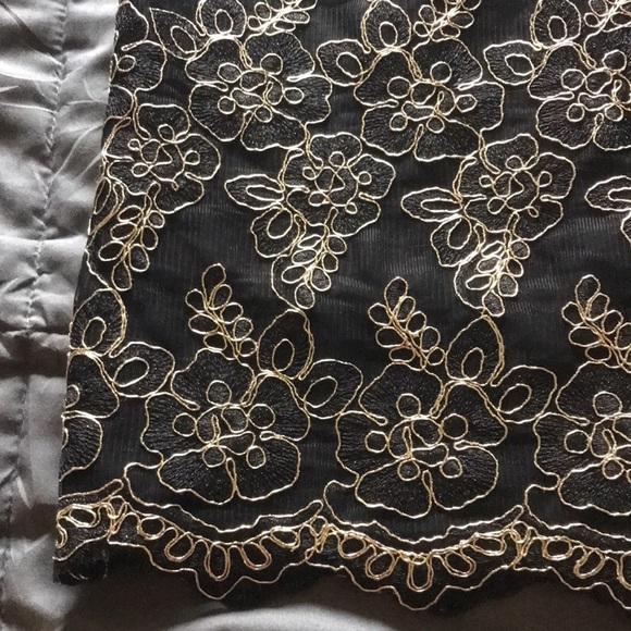 Alice & Olivia Floral Lace Dress - Picture 8 of 13